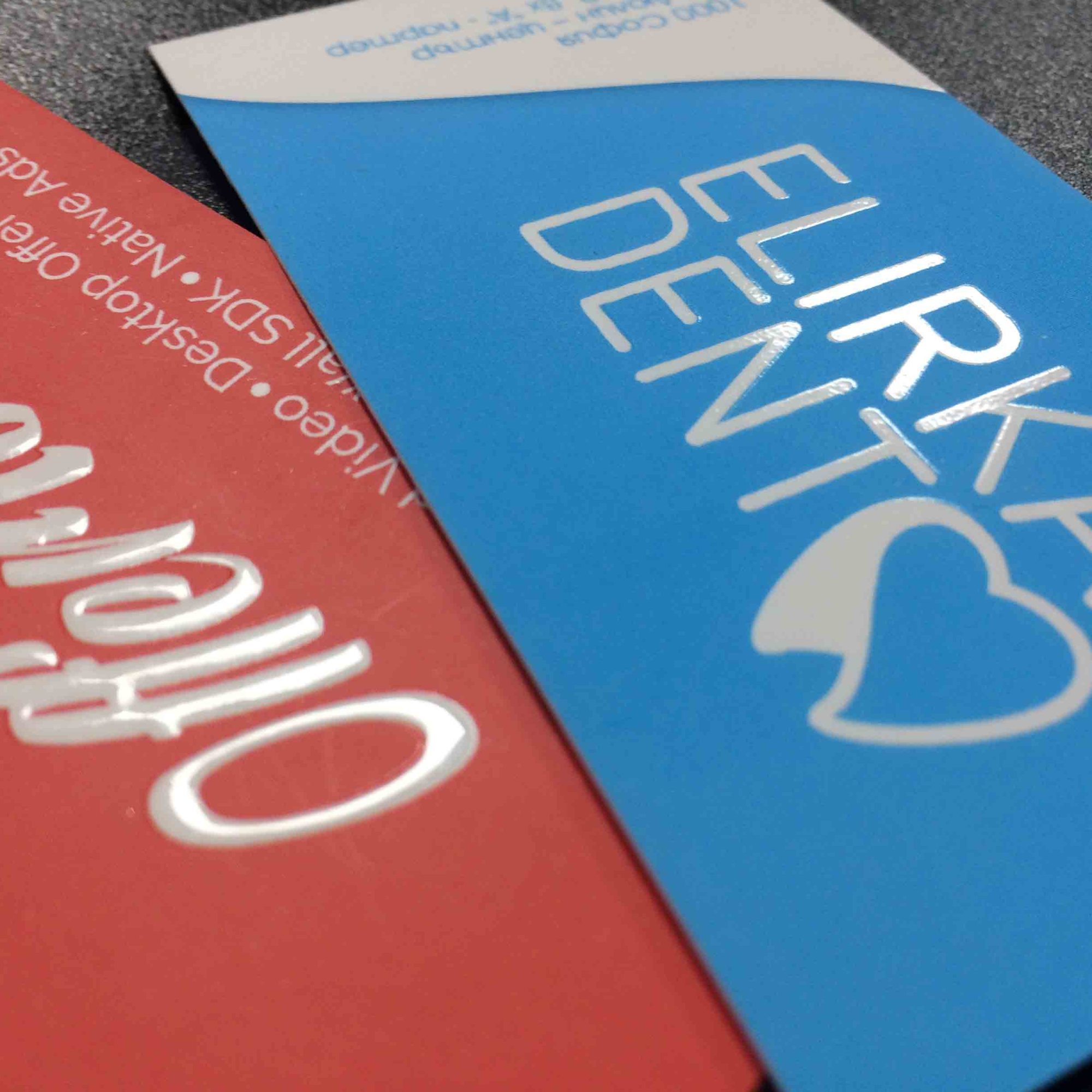 Визитки с частичен лак